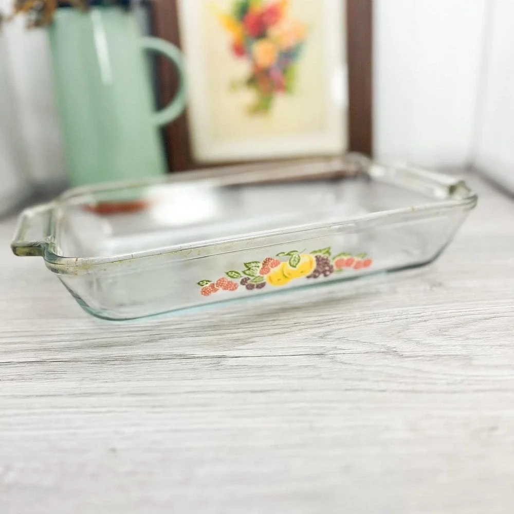 Anchor Hocking Fruit Motif Baking Dish - 2 Qt Glass Casserole Pan - 8 x 11.5